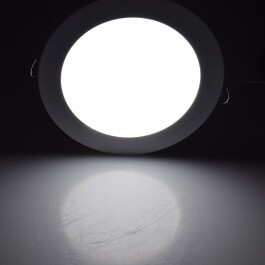 LED Licht-Panel QCP-22R Ø 22,5cm 230V 18W 1620 Lumen,4200K /neutralweiß